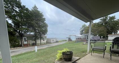 Quaint cabin at Little Mineral Marina: Cabin 4