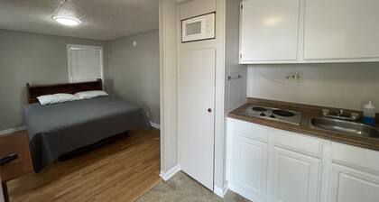 Cozy Cabin at Little Mineral Marina: Cabin 7