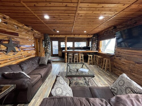 Lakeview cabin on Lake Texoma at Little Mineral