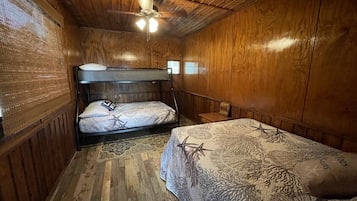 2 bedrooms, bed sheets