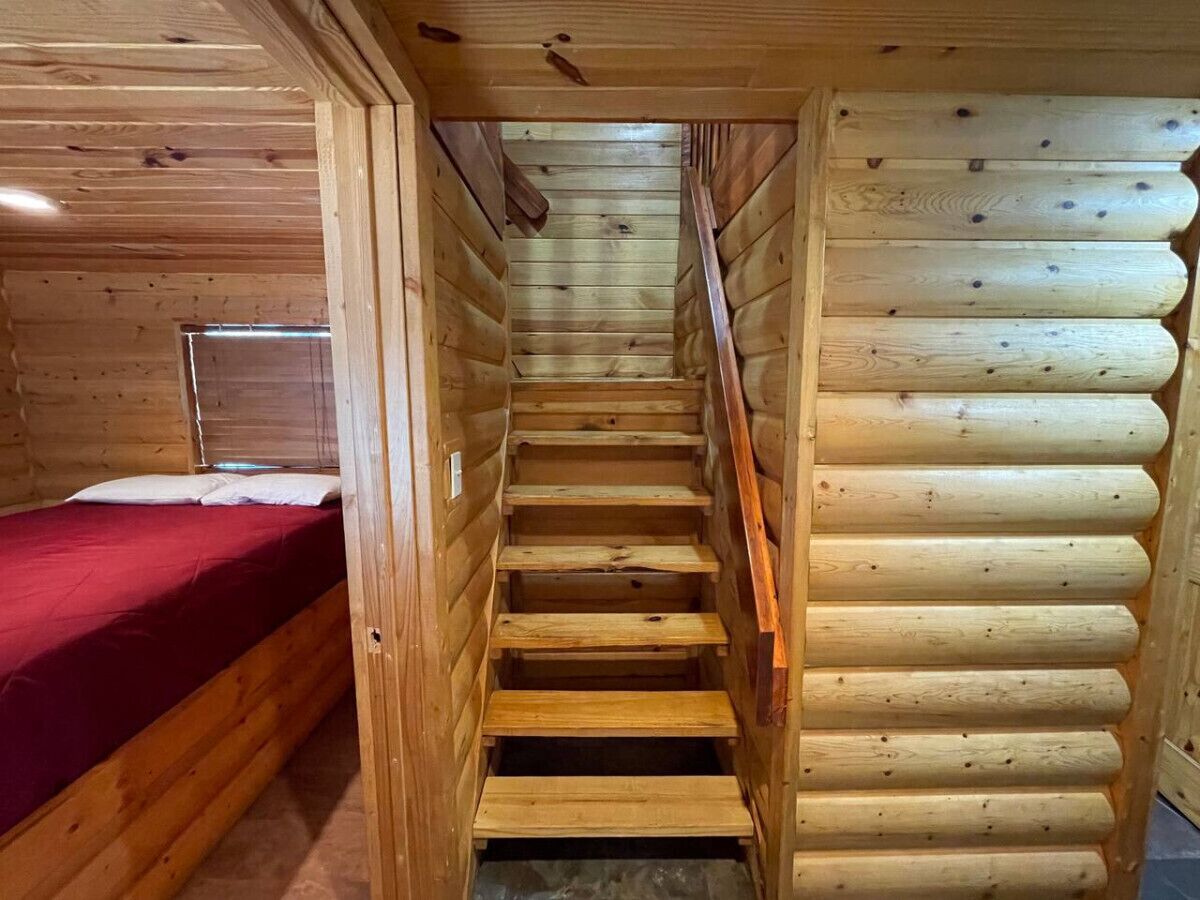 2 bedrooms, bed sheets