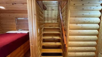 2 bedrooms, bed sheets