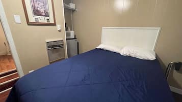 1 habitación y ropa de cama