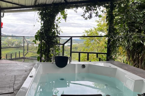 Private spa tub
