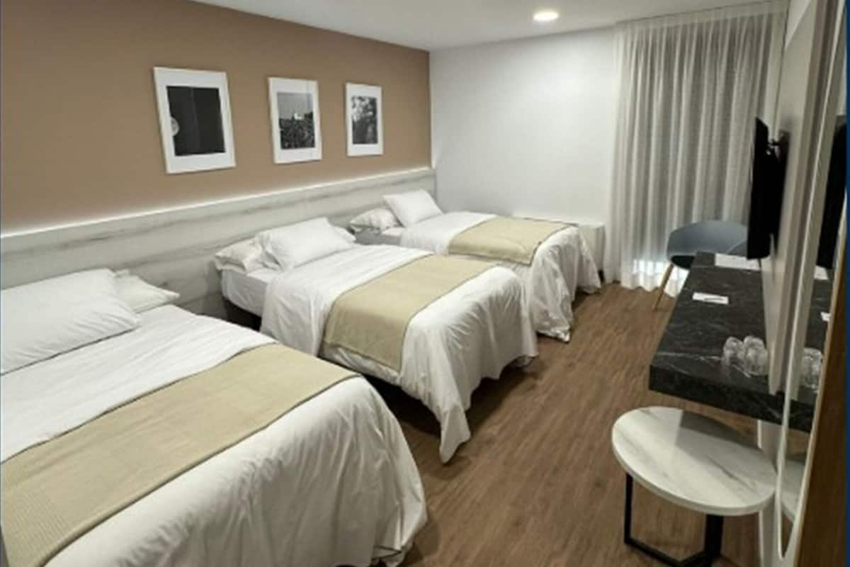 Luxe beddengoed, donzen dekbedden, bedden met traagschuimmatras