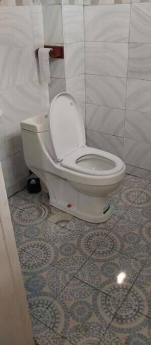 Bathroom - Hampton Homes (Eldoret)