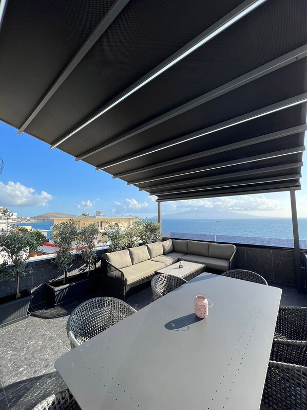 Deluxe-Apartment, 1 Schlafzimmer | Balkon