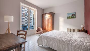 5 habitaciones y wifi gratis