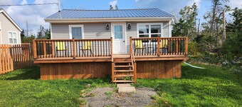 Cozy Two Bedroom North Shore Cottage