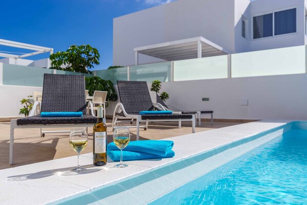 Pool - Villa Marisol - Two Bedroom Villa, Sleeps 4 (Playa Blanca)