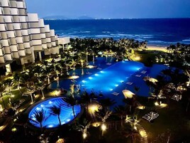 2 piscinas al aire libre