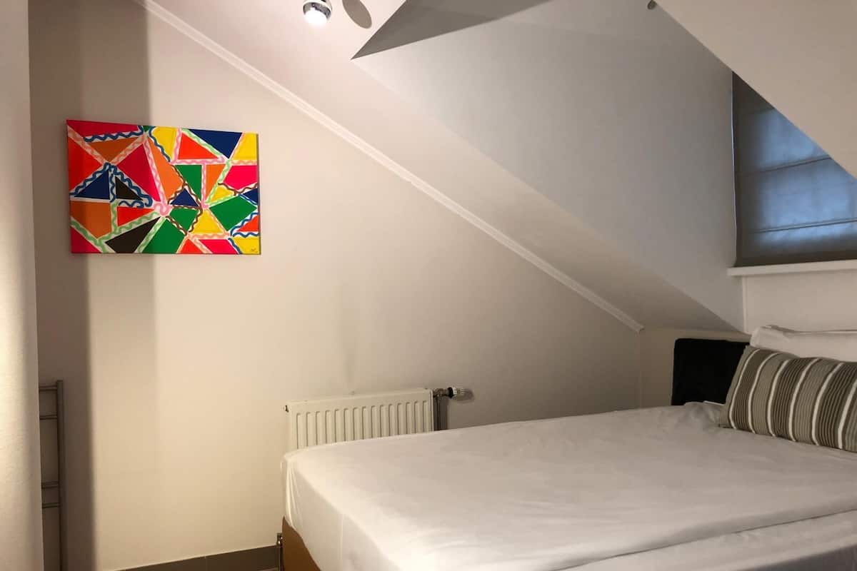 Classic Studio, 1 Double Bed, Kitchen | 1 bedroom, in-room safe, individually furnished, laptop workspace