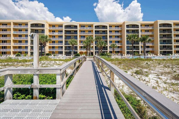 Exterior - Azure 420/🌊Gulf Front/ 🏖️Beach Service (Fort Walton Beach)