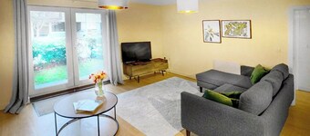 Hitchin - 1 Bedroom Flat - Parking