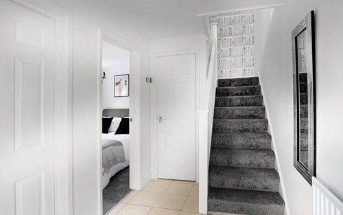 2 Bed Coach House, Parking, Pets Welcome