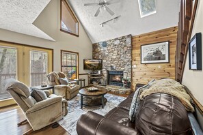 TV, peis og DVD-spiller