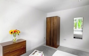 Other: Other - Ascot - Cottage, Garden, Parking (Sunningdale)