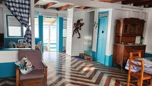 Flat-screen TV - Salines Sutios (Sainte-Anne)