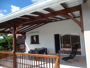 Outdoor dining - Villa Duplex Grand Confort (Le Vauclin)
