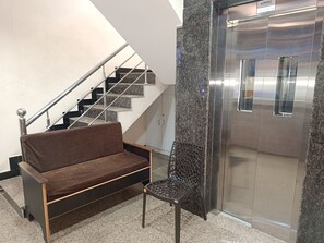 Lobby sitting area - La Grande Residency (Puducherry)
