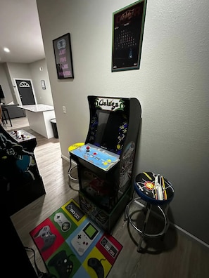 Games room - Luxurious home in Central
(El Paso)