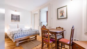 2 habitaciones, tabla de planchar con plancha y wifi gratis