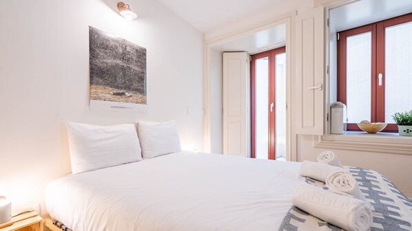 2 chambres, fer et planche à repasser, accès au Wi-Fi (inclus)