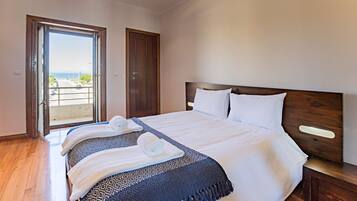 6 slaapkamers, een strijkplank/strijkijzer, gratis wifi, beddengoed