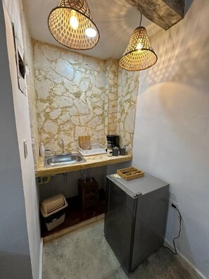 Kühlschrank, Herdplatte, Geschirrspüler