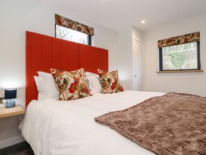 1 chambre, décoration personnalisée, ameublement personnalisé