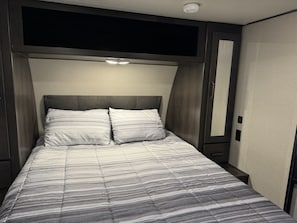 2 quartos, Wi-Fi de cortesia, roupa de cama