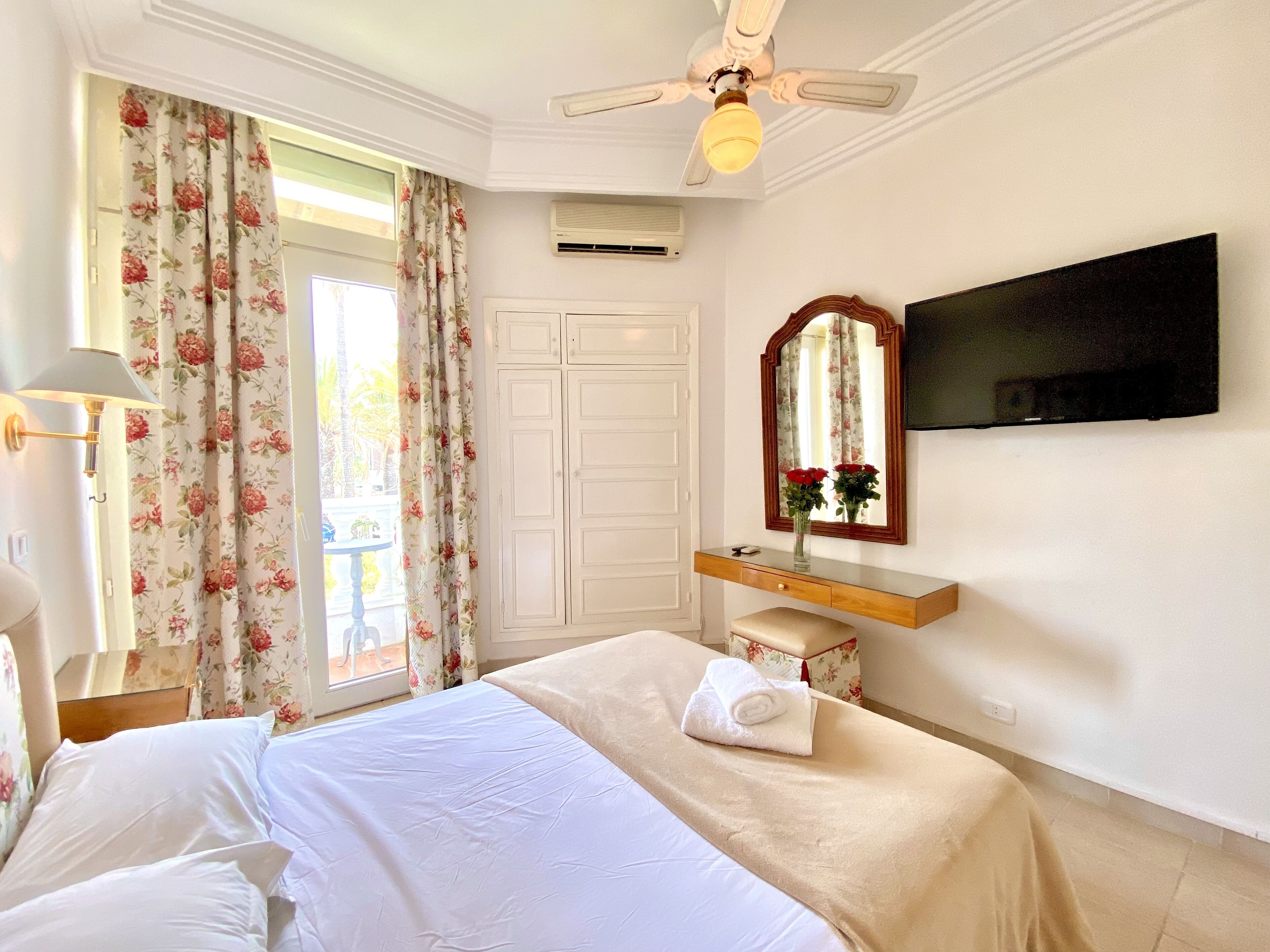 Photo - Hotel plaza corniche la marsa