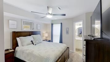 2 bedrooms, iron/ironing board, internet, bed sheets