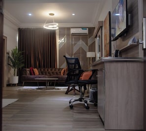 Executive Suite | Living area - Golden Tulip Hotel GT31-Rivotel (Port Harcourt)