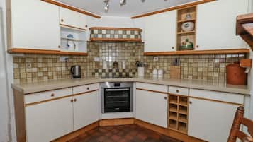 Fridge, dishwasher, electric kettle, toaster