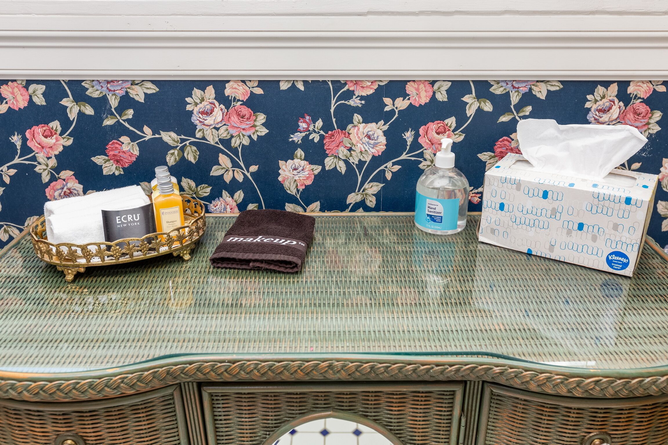 Bathroom amenities