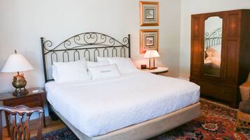 Quarto casal | Banheiro | Produtos de toalete grátis, secador de cabelo, roupões de banho