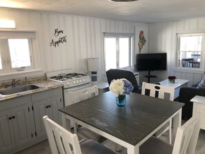 Dining - New Listing. The Bay Watch cottage.  Beautiful views of Skipper Bay in York, ME. (York)