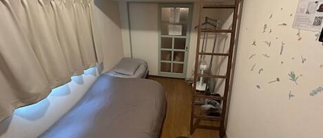 1 bedroom, desk, iron/ironing board, free WiFi