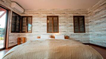 4 soverom, wi-fi (inkludert) og sengetøy