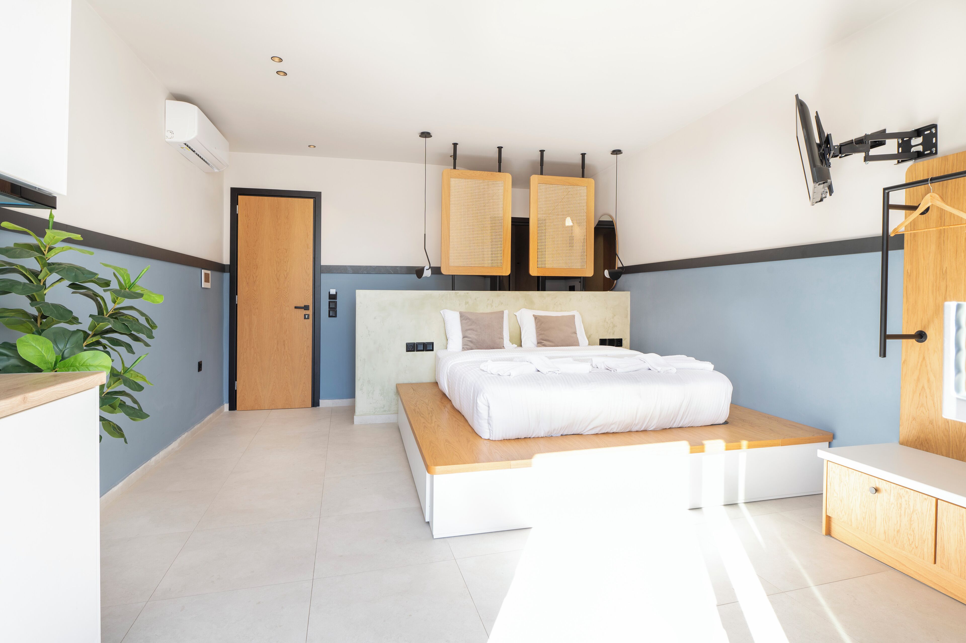 Studio, Balcony | Iron/ironing board, free WiFi, bed sheets