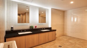 Spa - Nonsmoking Twin room / Naha Okinawa (Naha)