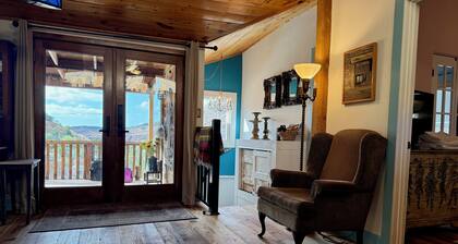 3-bedroom cabin in Old Bisbee
