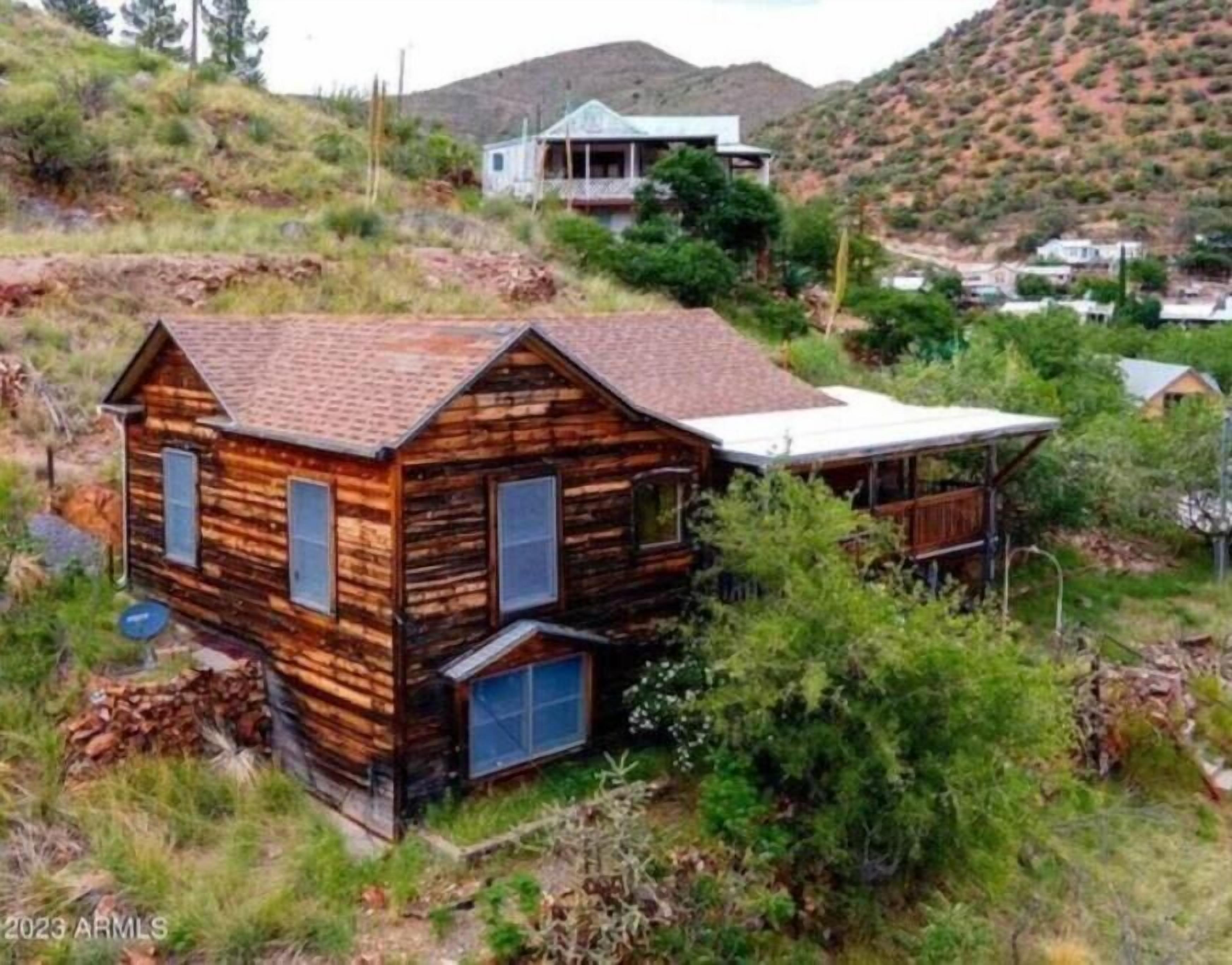 Top of Stairs - Old Town Bisbee. Pet Friendly!