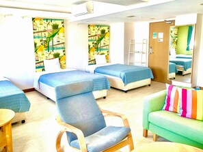 1 bedroom, desk, free WiFi, bed sheets - Nonsmoking Wide TripleHotel Happy Holiday Ishigakijima / Ishigaki Okinawa (Ishigaki)