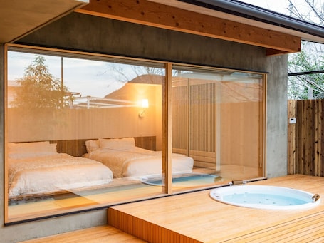 Outdoor spa tub. Nonsmoking AMERI The ultimate hideaway in the Setouchi / Onomichi Hiroshima