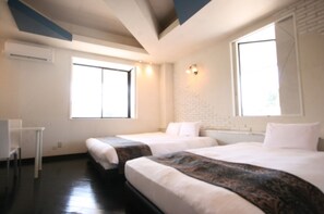 1 habitación, escritorio, tabla de planchar con plancha y wifi gratis 