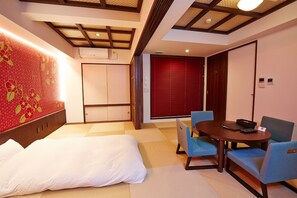 1 quarto, escrivaninha, Wi-Fi de cortesia, roupa de cama