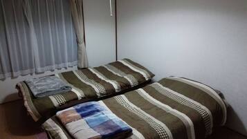 2 bedrooms, iron/ironing board, WiFi (free), bed sheets