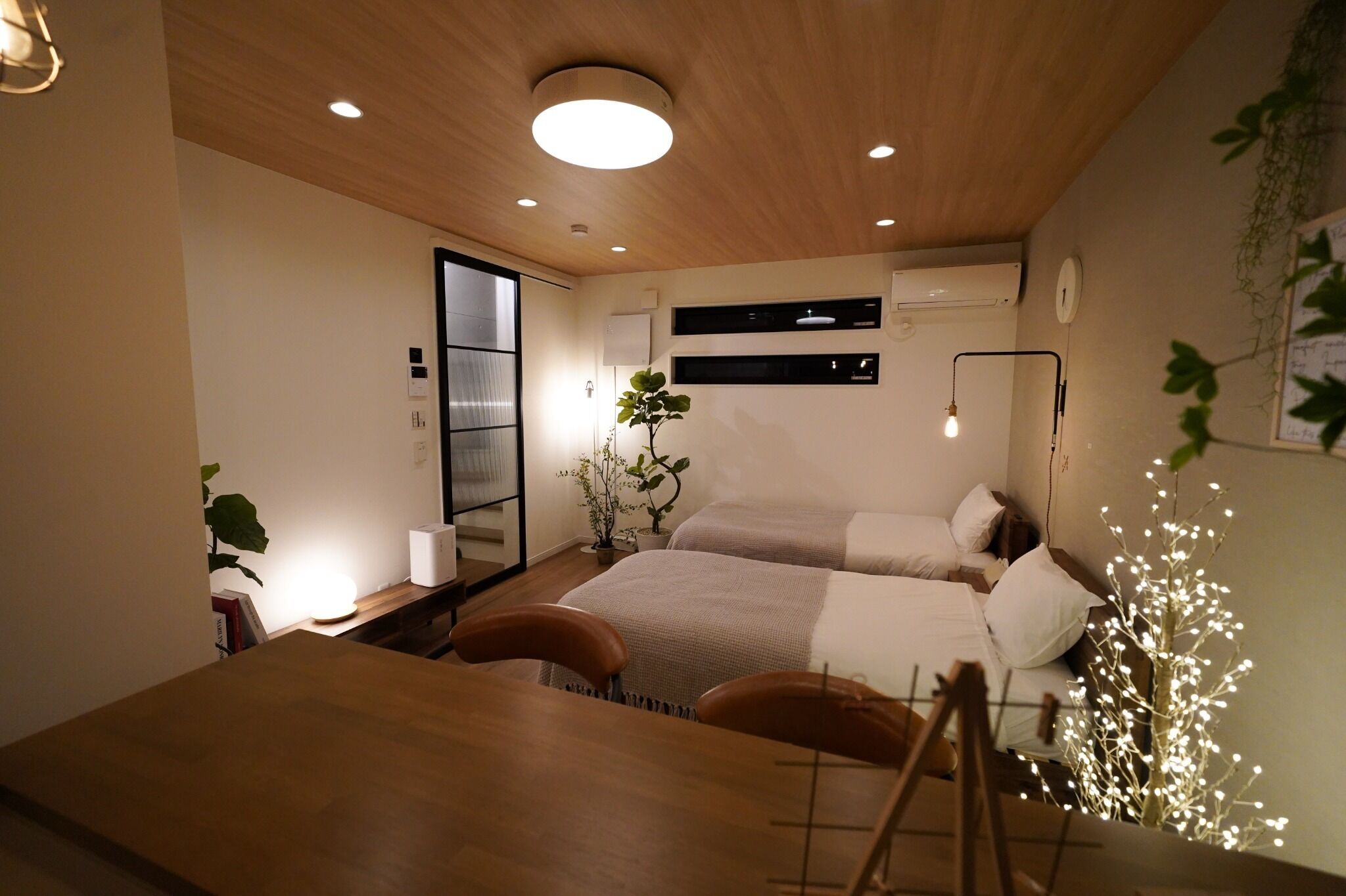 1 soverom, skrivebord, strykejern/-brett og wi-fi (inkludert)